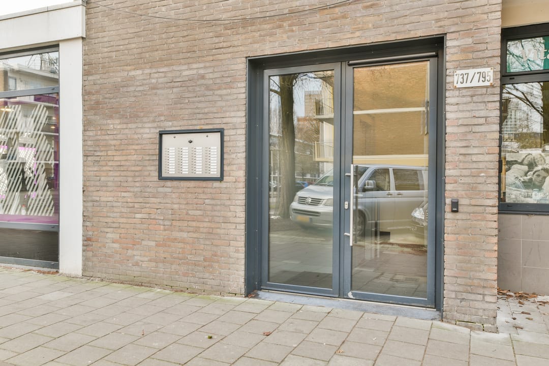 Photo 2 of Arent Janszoon Ernststraat 795-A