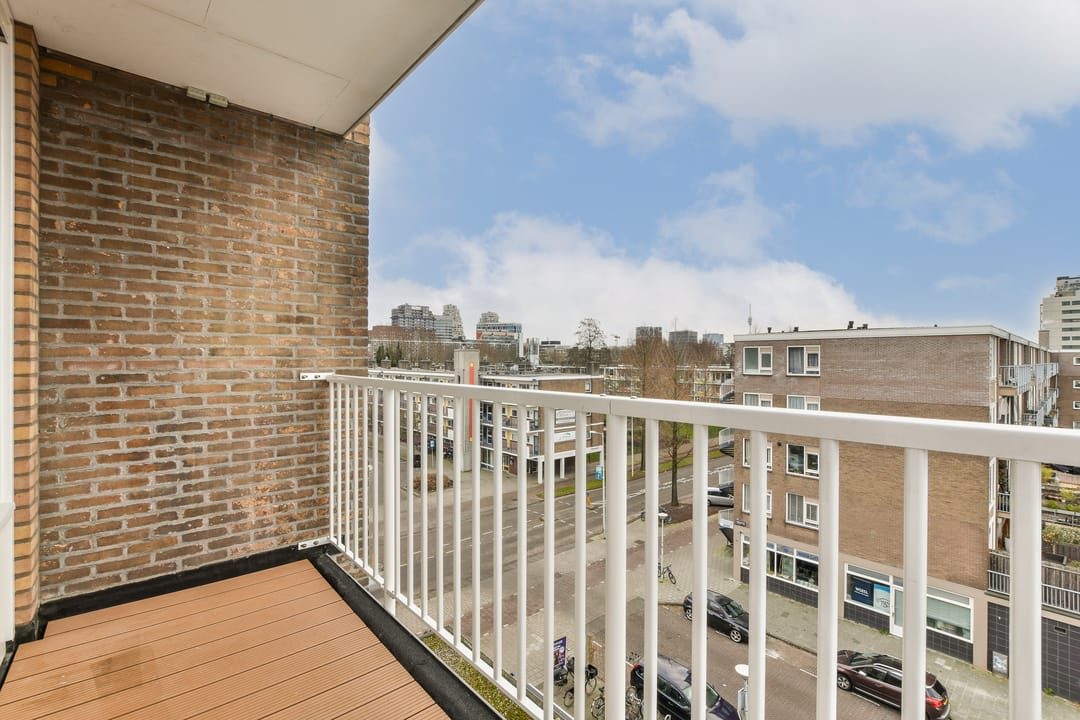 Photo 11 of Arent Janszoon Ernststraat 795-A