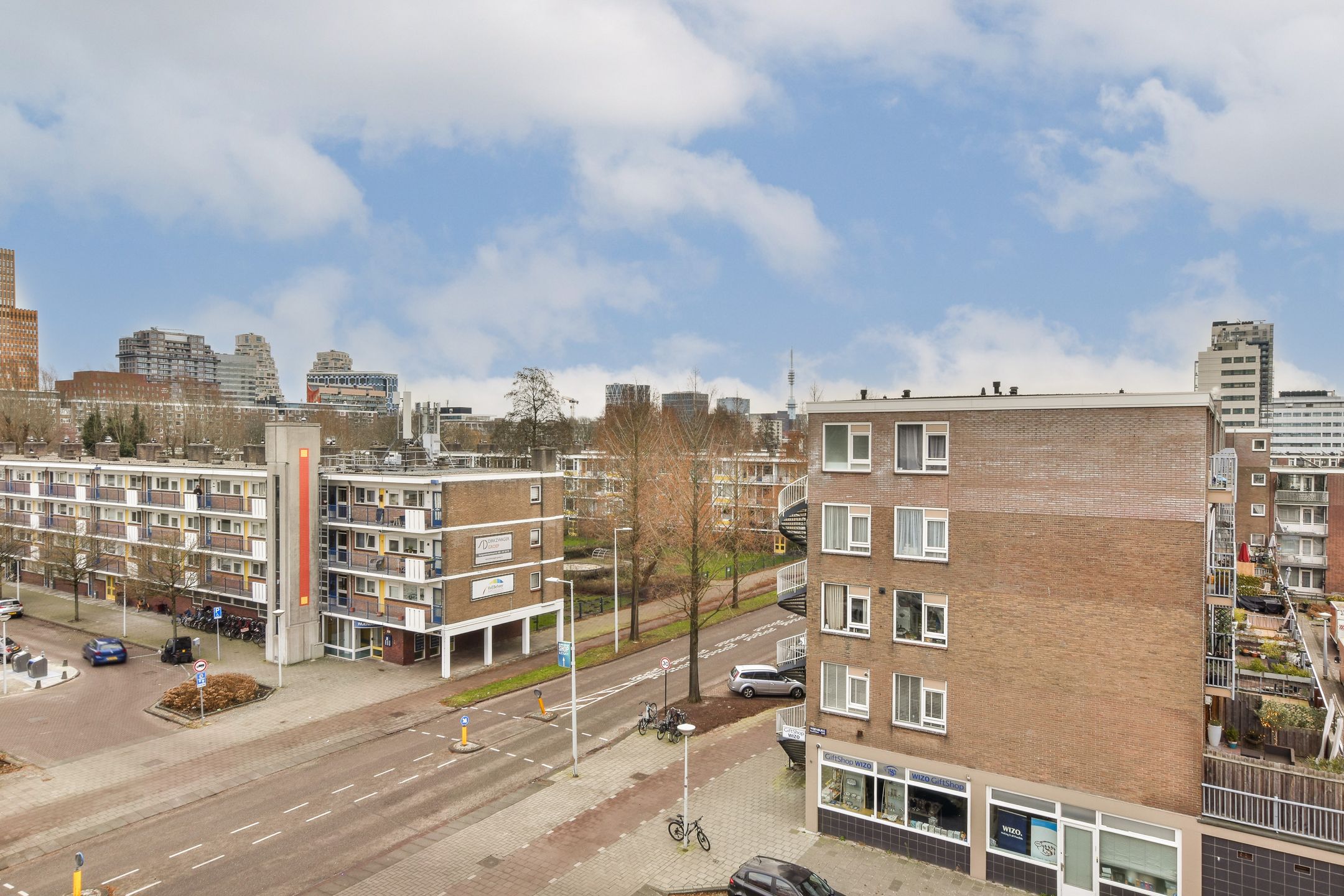 Photo 12 of Arent Janszoon Ernststraat 795-A