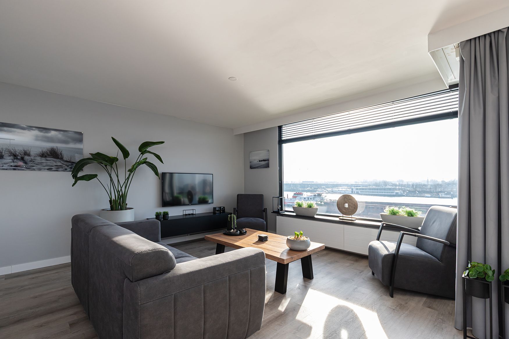 Foto 15 van Pontonniersweg 399