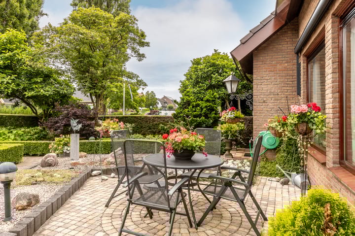 Photo 41 of Reewal 4