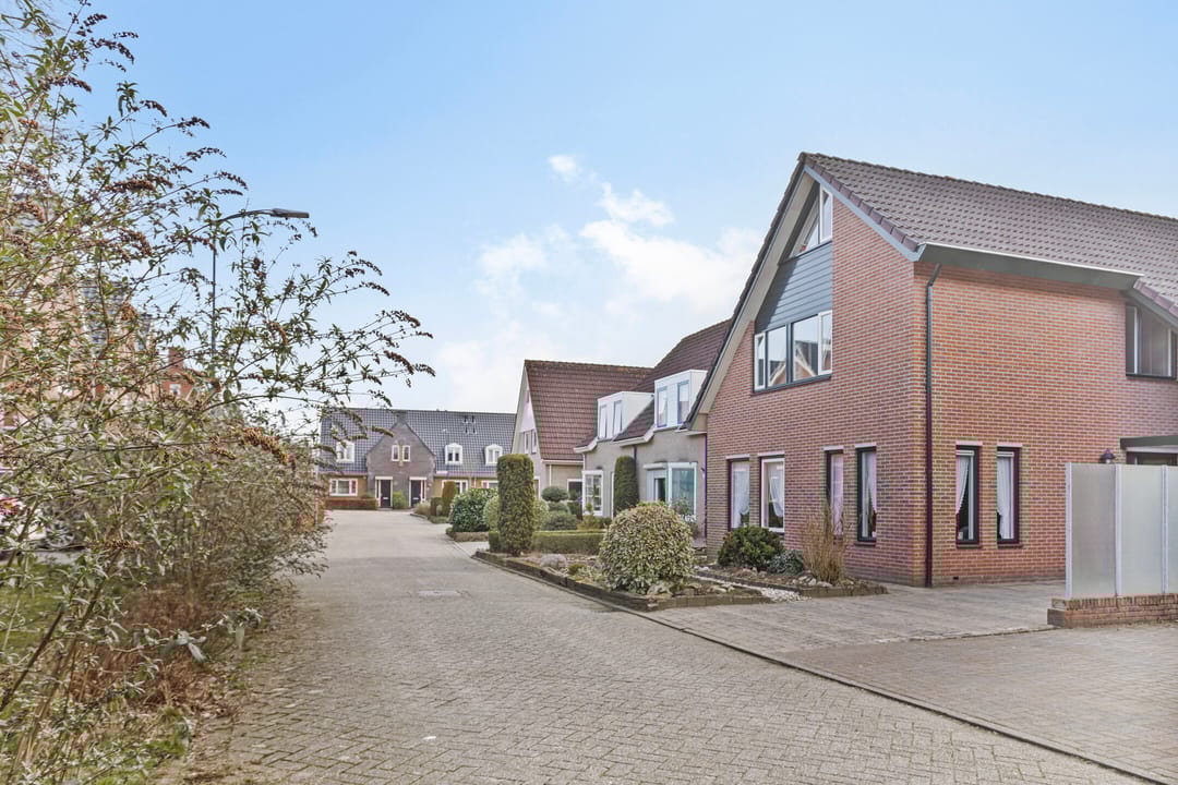 Foto 2 van Herman van Velzenstraat 10