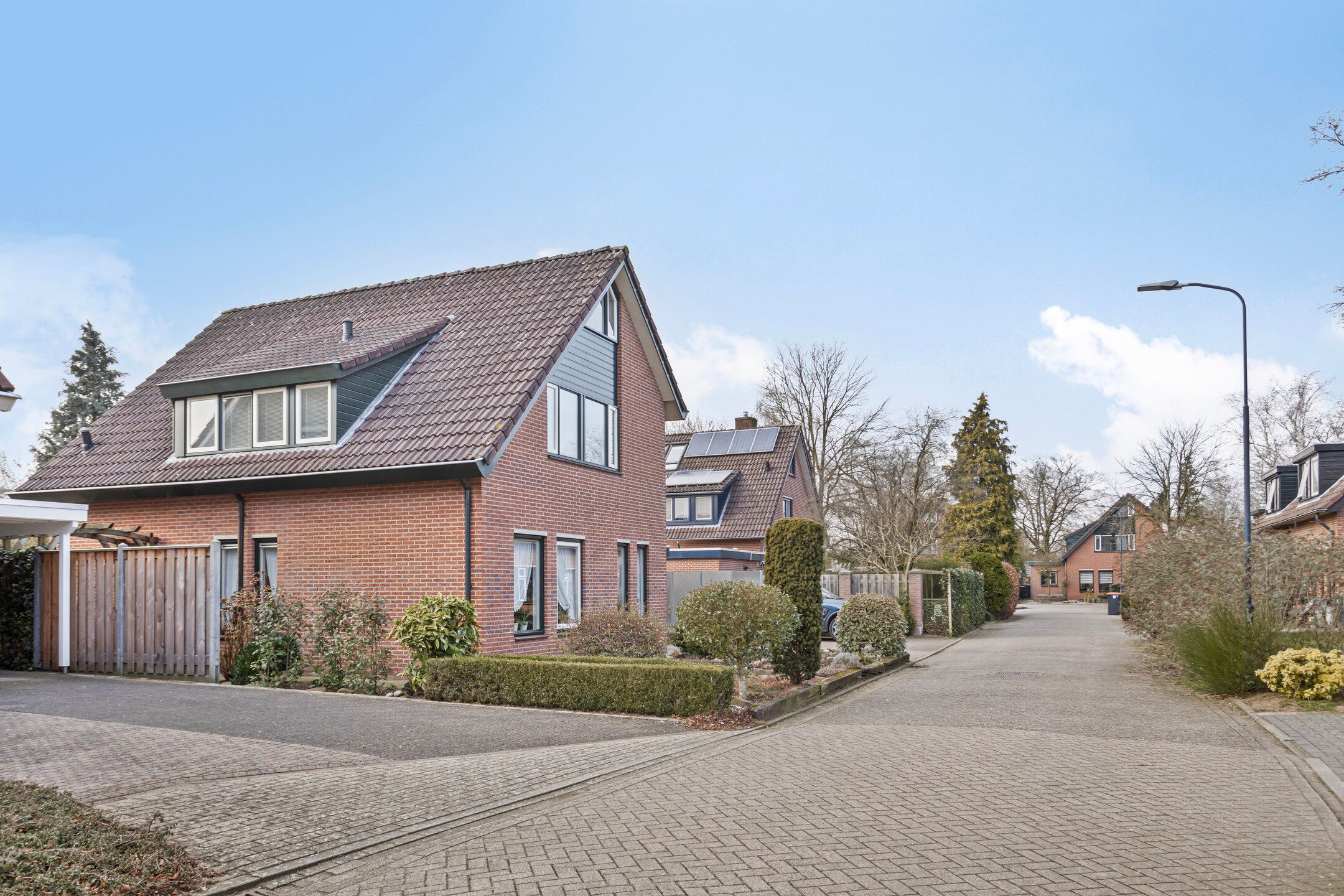 Foto 3 van Herman van Velzenstraat 10