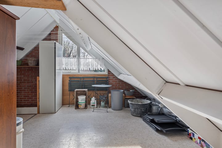 Foto 18 van Herman van Velzenstraat 10