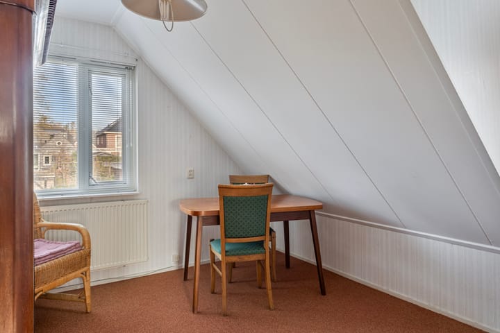 Foto 23 van Herman van Velzenstraat 10