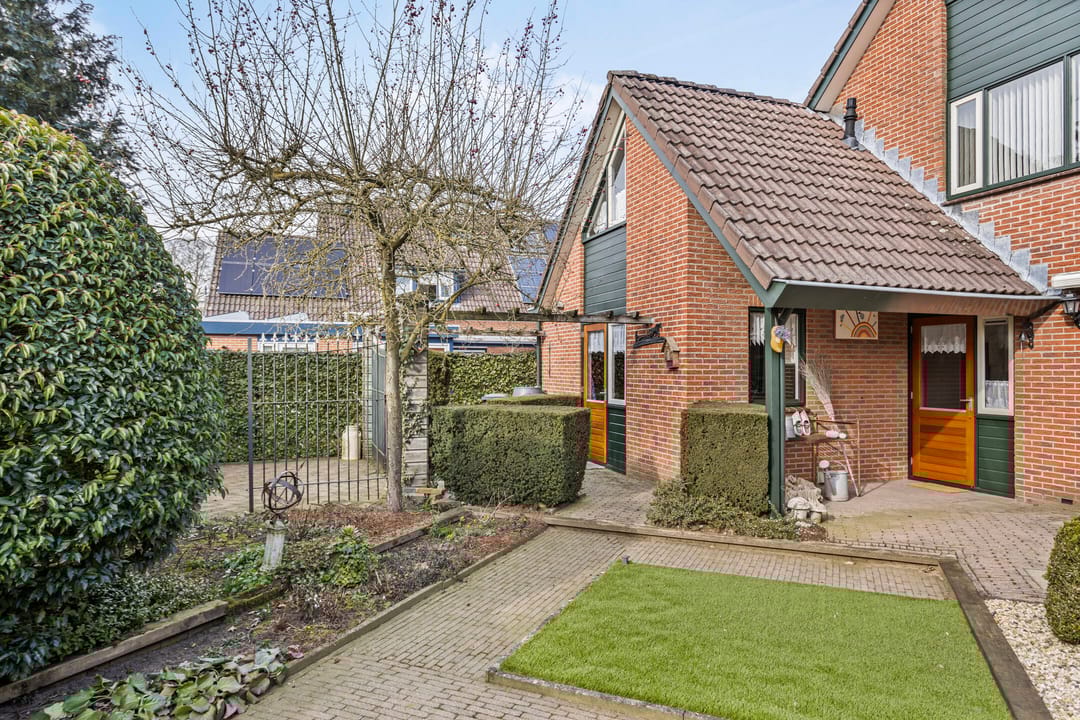 Foto 32 van Herman van Velzenstraat 10