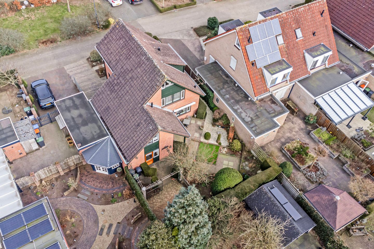 Foto 40 van Herman van Velzenstraat 10