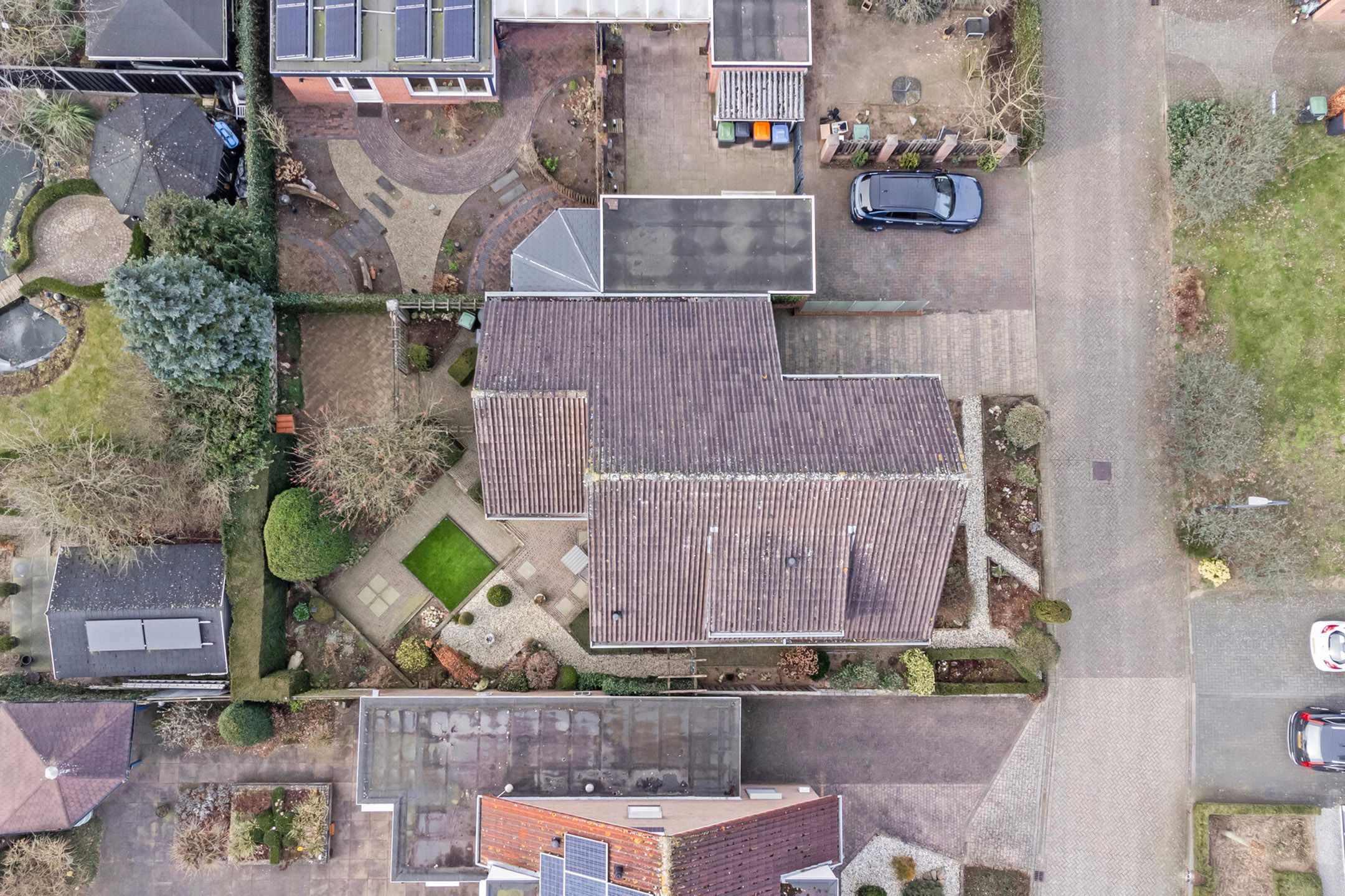 Foto 42 van Herman van Velzenstraat 10