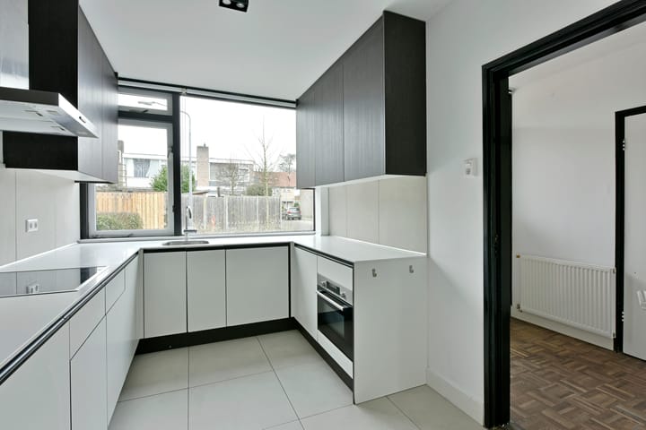 Foto 8 van Van der Welstraat 7