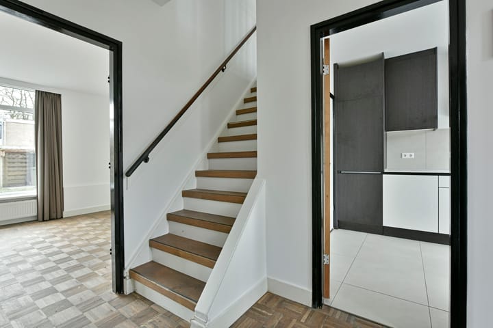 Foto 13 van Van der Welstraat 7