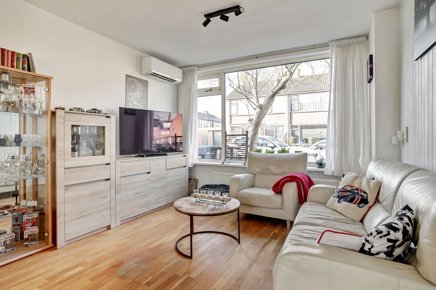 Photo 4 of Gladiolenstraat 4