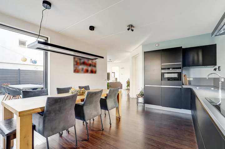 Foto 10 van Paul Schuitemastraat 3