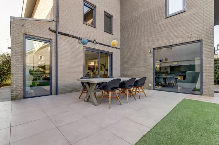 Foto 36 van Paul Schuitemastraat 3