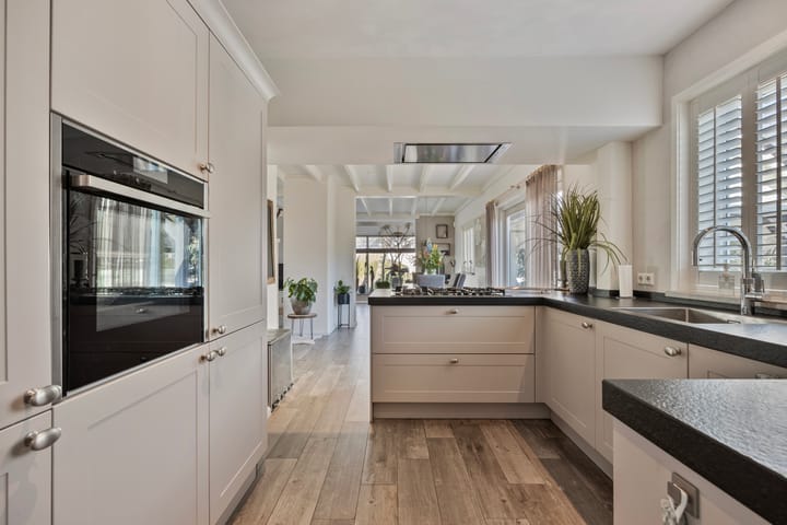 Foto 11 van Rijksstraatweg 34