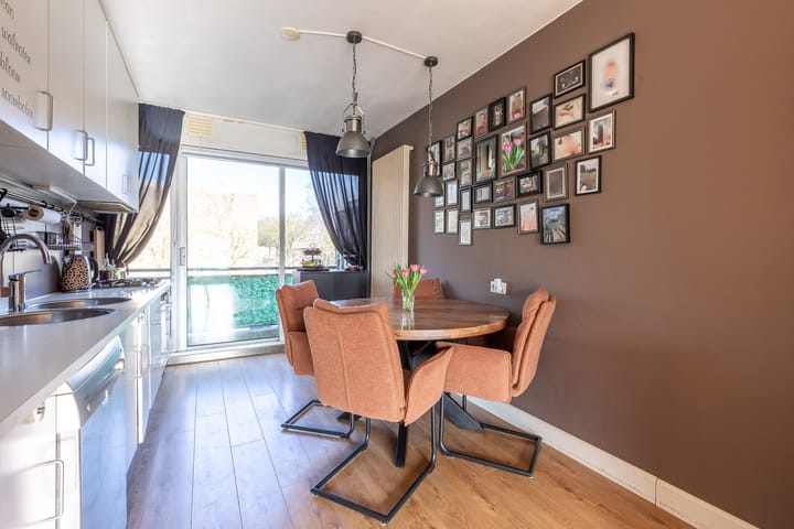 Photo 21 of Ereprijsstraat 13