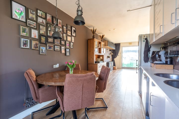 Photo 22 of Ereprijsstraat 13