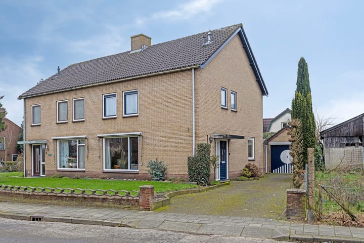 Prins Bernhardlaan 4