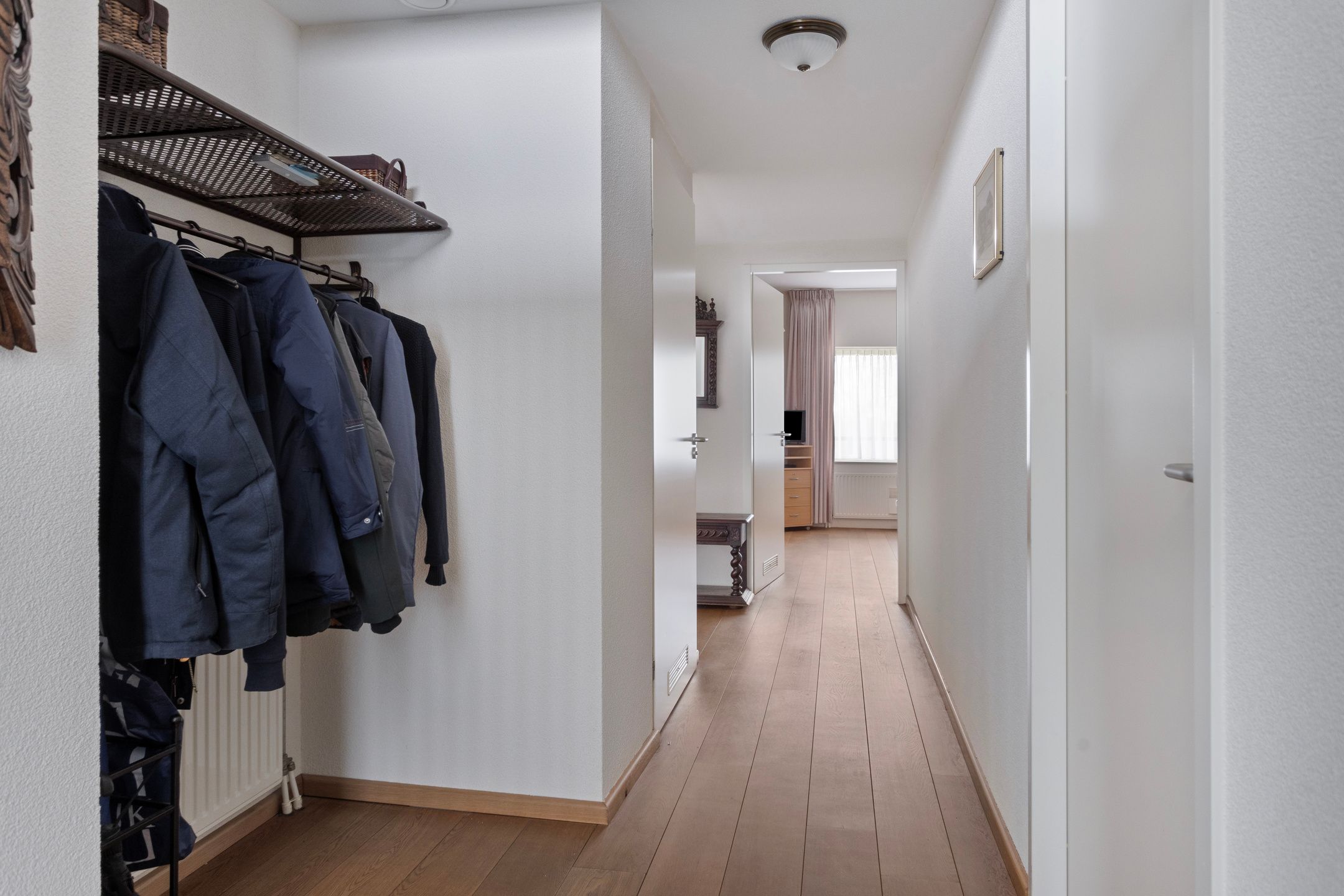 Photo 3 of Banier 69