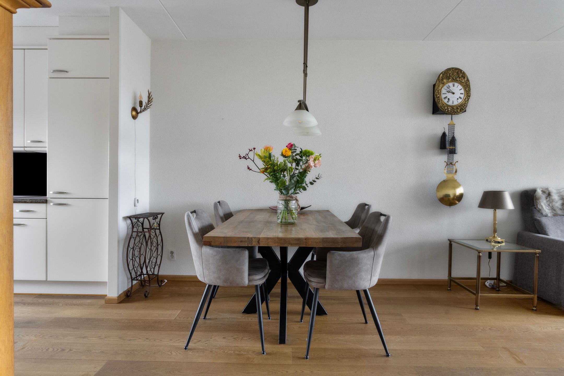 Photo 6 of Banier 69