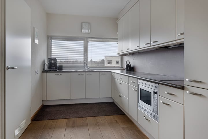 Foto 7 van Banier 69