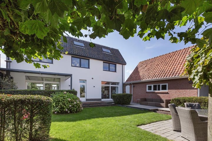 Foto 3 van Dorpsweg 8