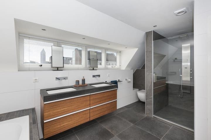 Foto 32 van Dorpsweg 8