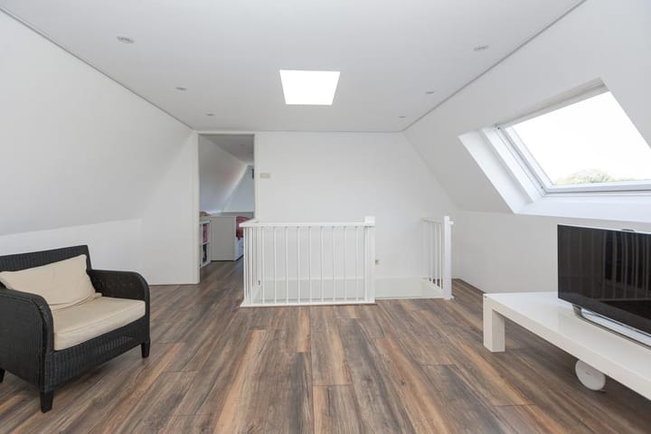 Foto 36 van Dorpsweg 8