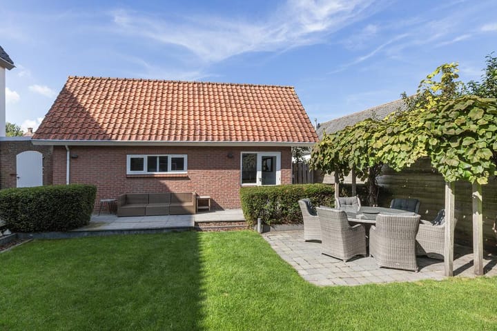 Foto 52 van Dorpsweg 8