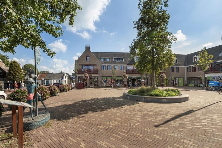 Foto 63 van Dorpsweg 8