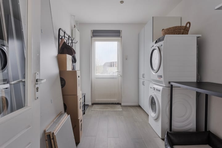 Foto 18 van Molenstraat 16