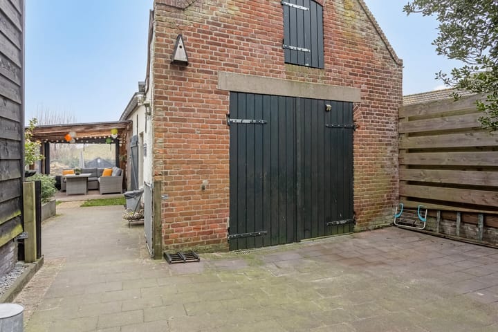 Foto 42 van Molenstraat 16