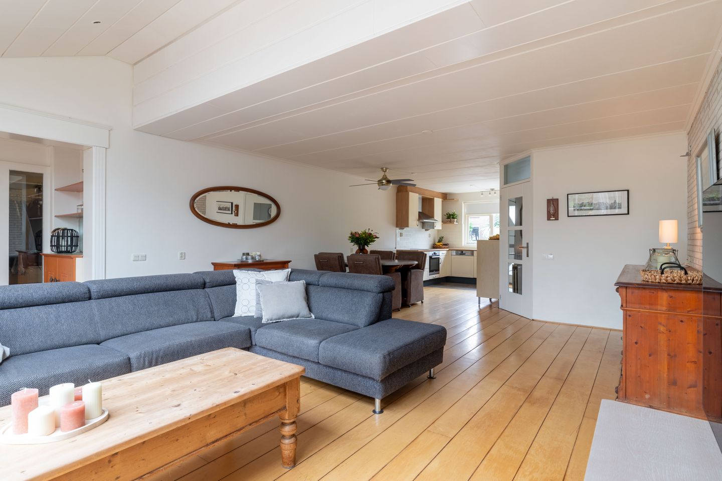 Foto 14 van Burgemeester Nieuwenhuijsenstraat 52