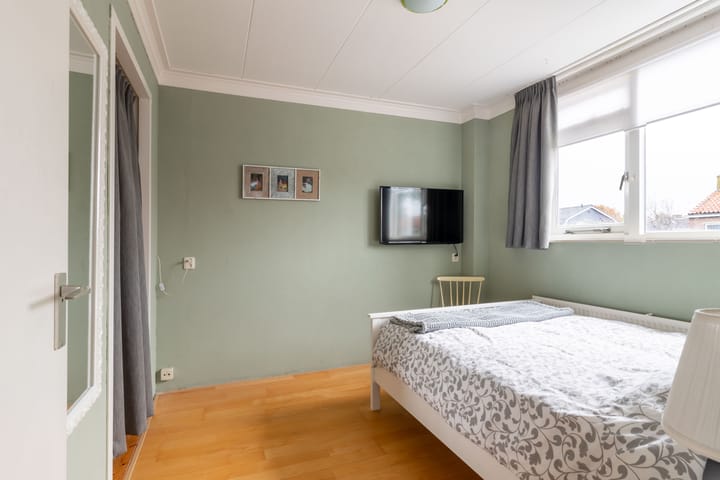 Foto 22 van Burgemeester Nieuwenhuijsenstraat 52