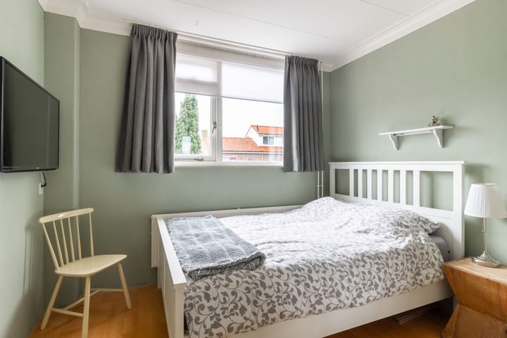 Foto 23 van Burgemeester Nieuwenhuijsenstraat 52