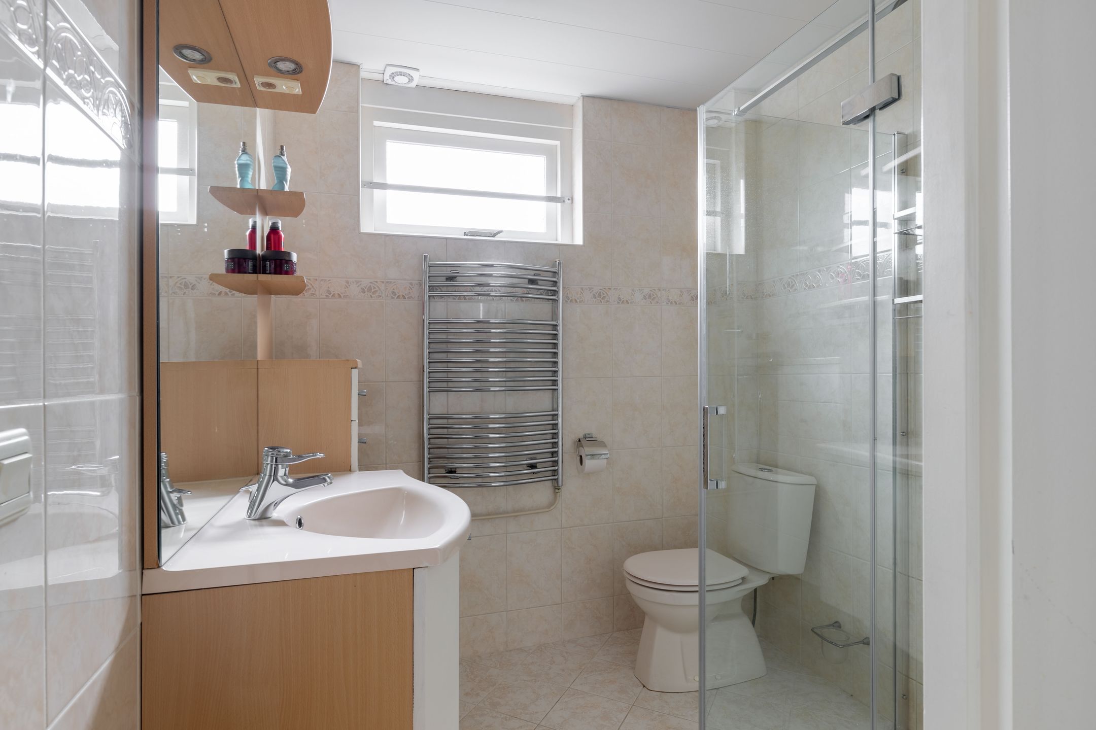 Foto 24 van Burgemeester Nieuwenhuijsenstraat 52