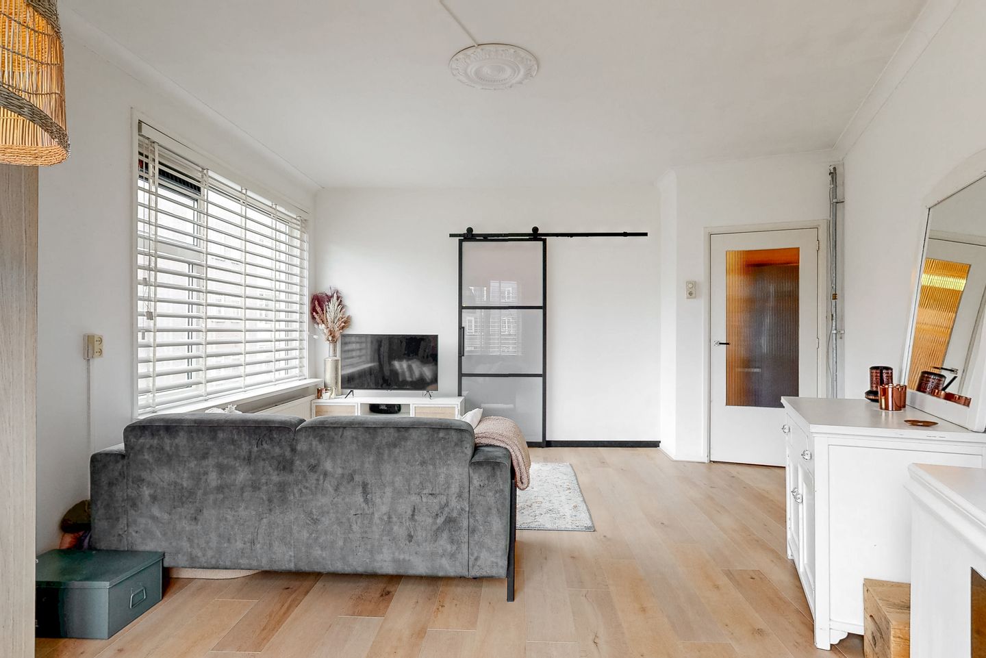 Foto 1 van Van Maanenstraat 14-C