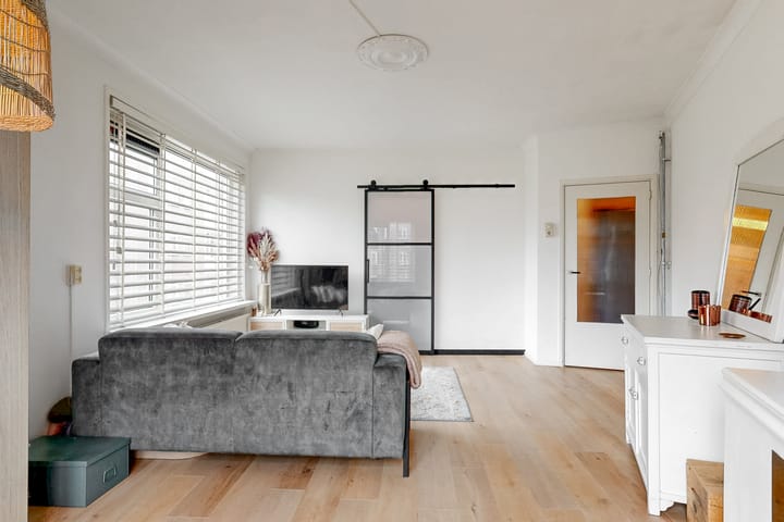 Foto 1 van Van Maanenstraat 14-C