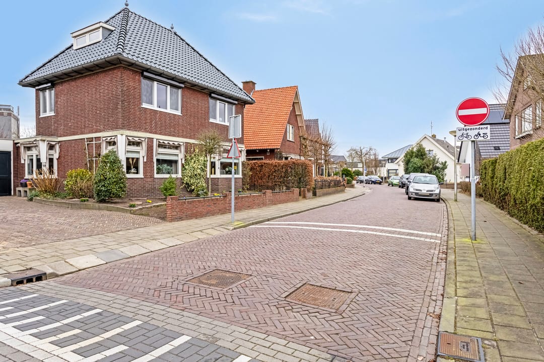 Foto 8 van Dr.Ariënsstraat 24