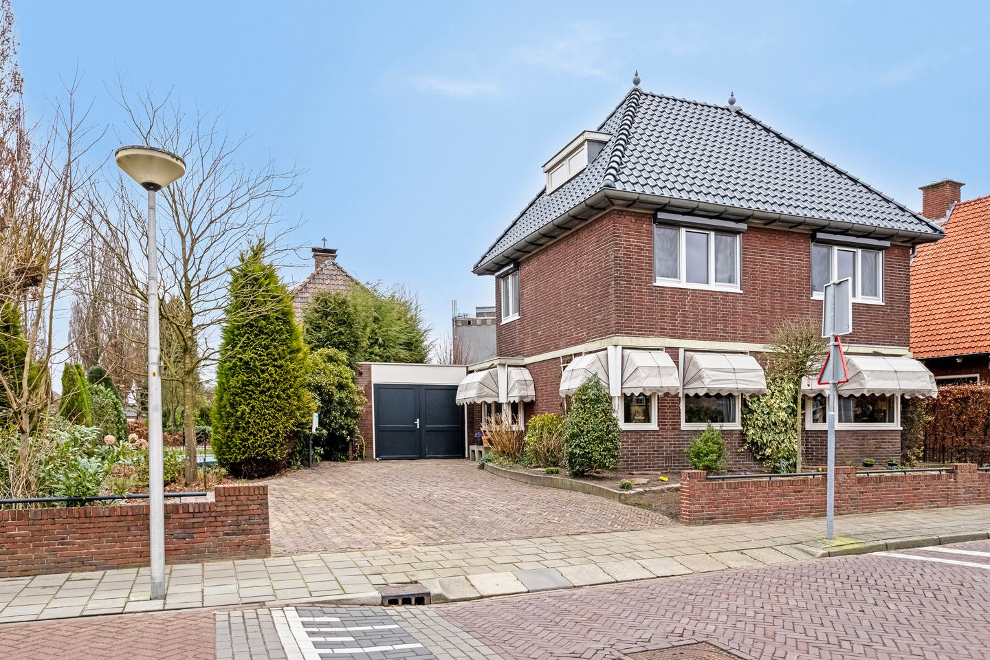 Foto 10 van Dr.Ariënsstraat 24