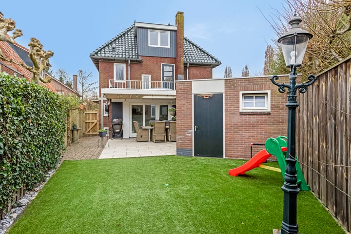 Photo 36 of Dr.Ariënsstraat 24