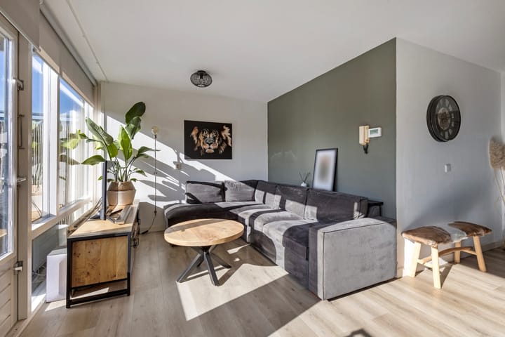 Photo 3 of Zeestraat 54-B