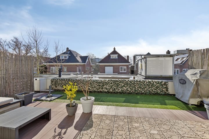 Photo 13 of Zeestraat 54-B