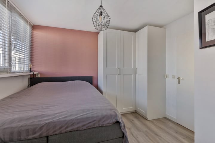 Photo 18 of Zeestraat 54-B