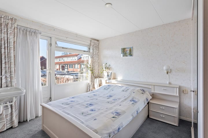 Foto 13 van Meeuwenstraat 10