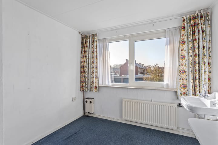 Foto 16 van Meeuwenstraat 10