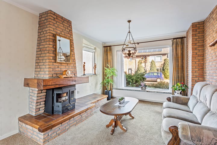 Foto 7 van Meeuwenstraat 10