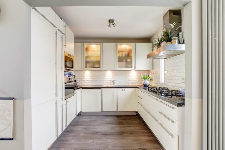 Foto 6 van Van den Broekstraat 11