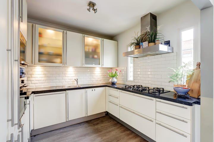 Foto 7 van Van den Broekstraat 11