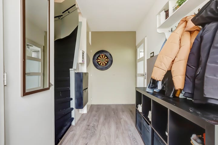 Foto 12 van Van den Broekstraat 11