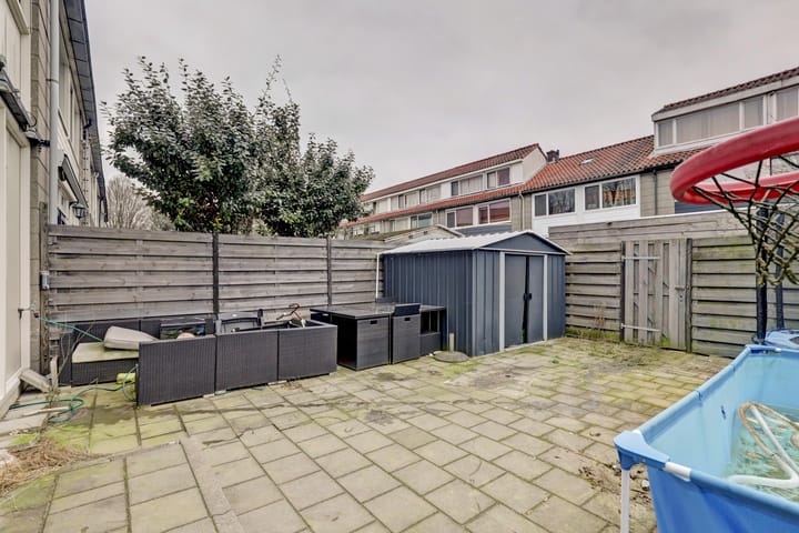 Foto 31 van Van den Broekstraat 11